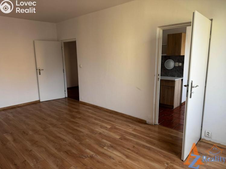 Pronájem bytu 2+1 Chomutov, Kyjická č. 2