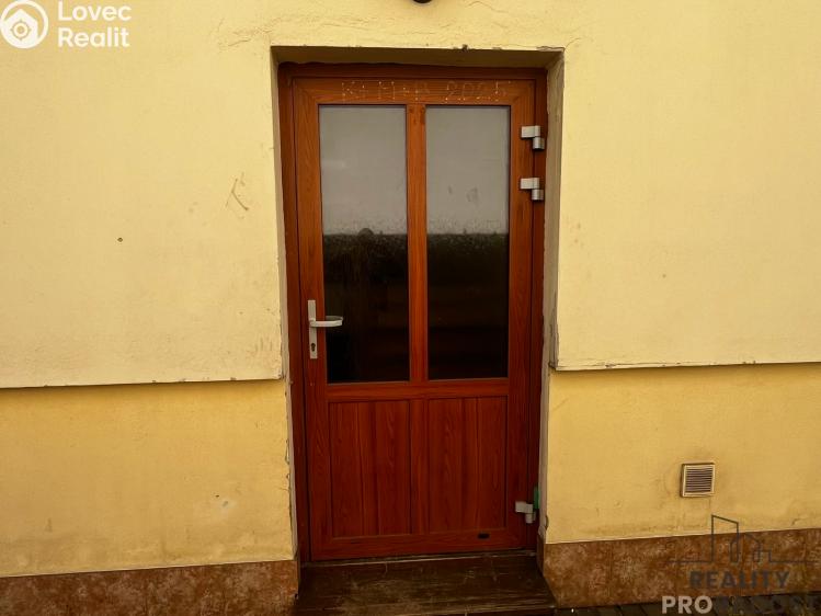 Prodej rodinného domu Podhradní Lhota č. 5