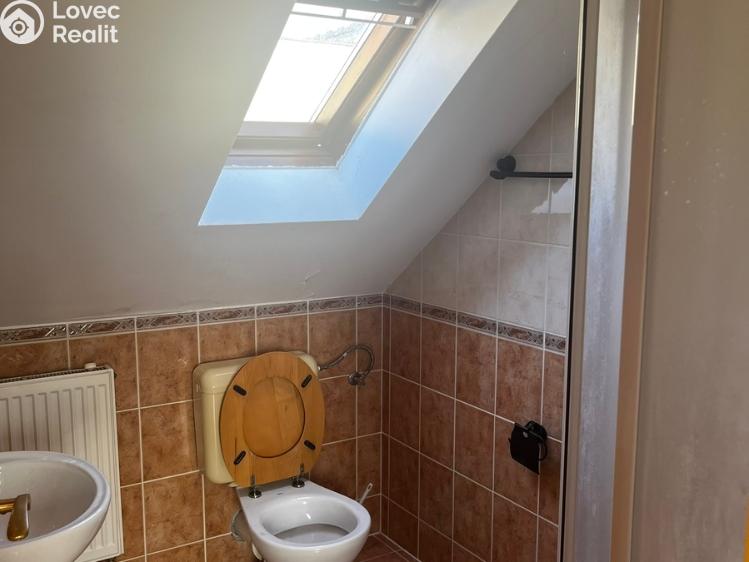 Prodej rodinného domu Podhradní Lhota č. 28