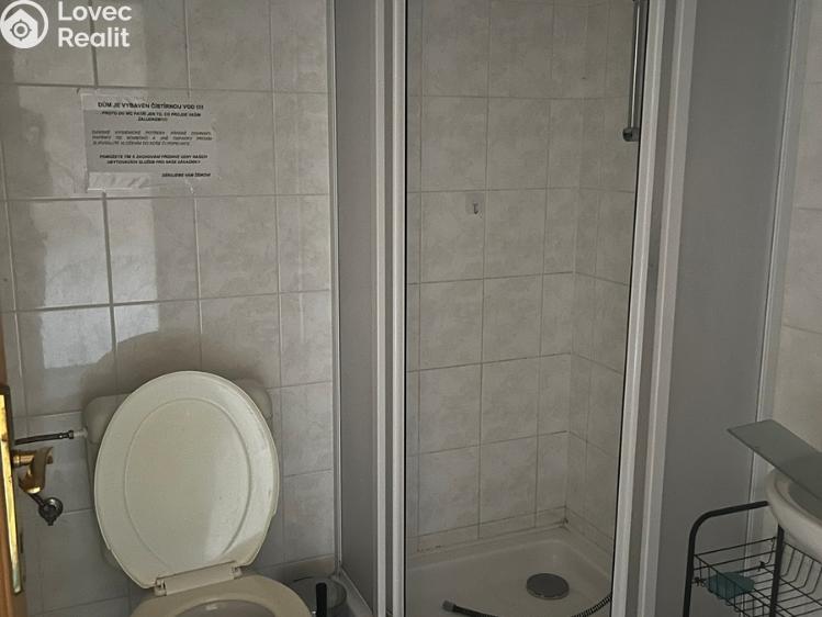 Prodej rodinného domu Podhradní Lhota č. 40