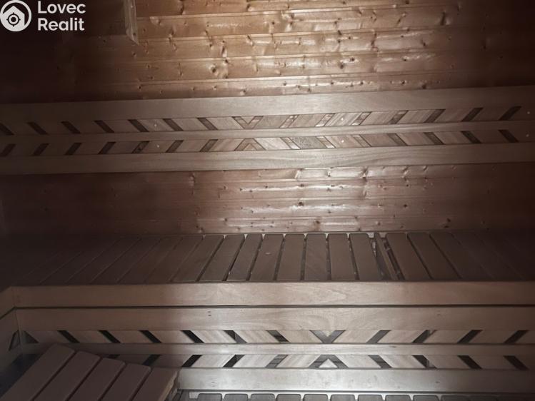 Prodej rodinného domu Podhradní Lhota č. 49