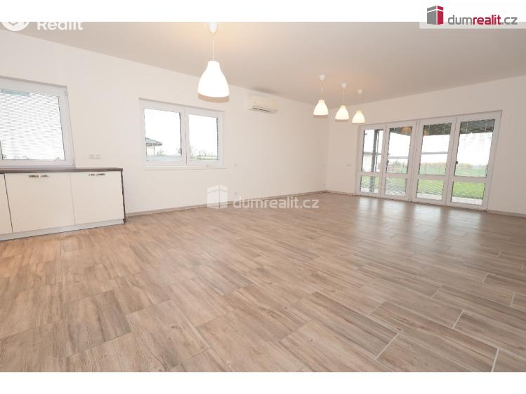 Pronájem rodinného domu Sibřina, Fazolová č. 11