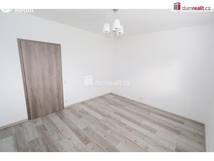 Pronájem rodinného domu Sibřina, Fazolová č. 19