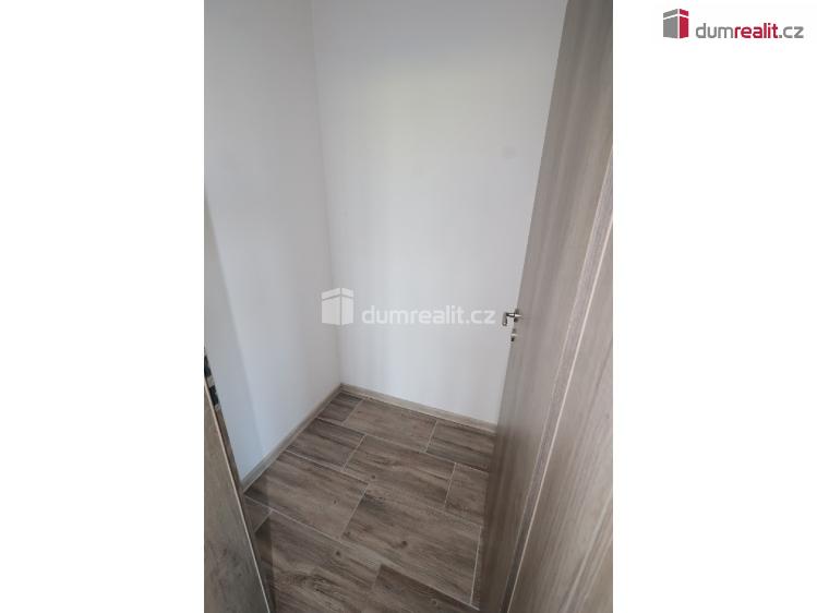 Pronájem rodinného domu Sibřina, Fazolová č. 28