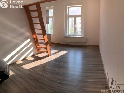 Pronájem bytu 1+KK Praha, Freyova č. 4