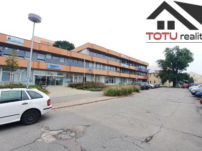 Rent office space Chrudim, Palackého třída č. 1