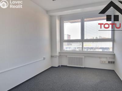 Rent office space Chrudim, Palackého třída č. 2