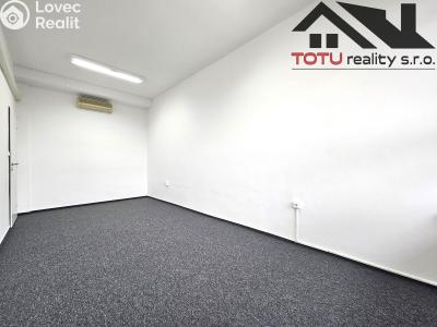 Rent office space Chrudim, Palackého třída č. 4