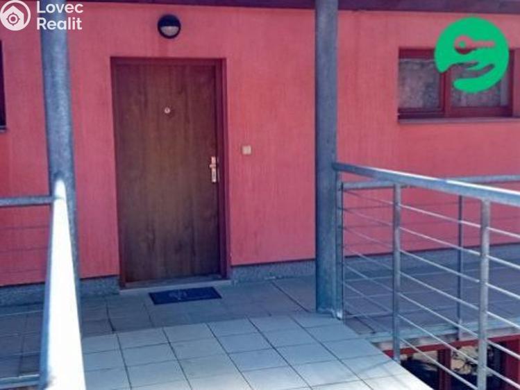 Prodej bytu 4+KK Řitka, Dvorská č. 1