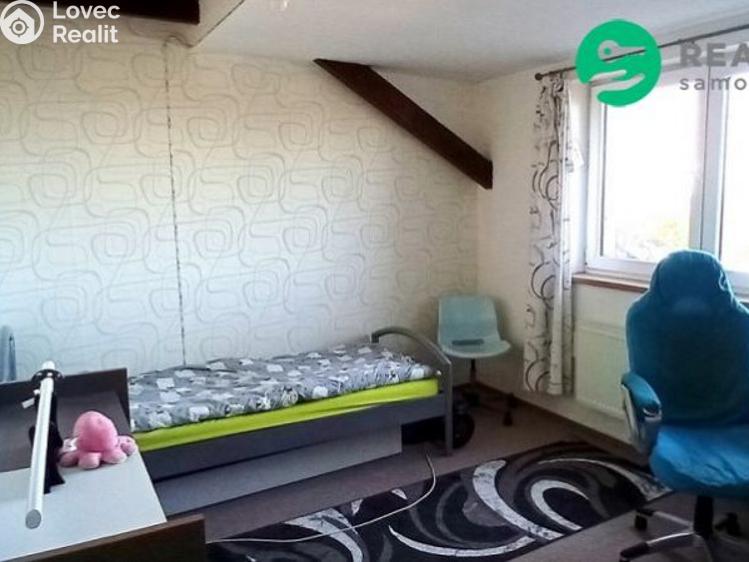 Prodej bytu 4+KK Řitka, Dvorská č. 11