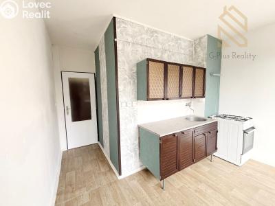 Sale apartment 2+1 Chomutov, Holešická 4747 č. 1