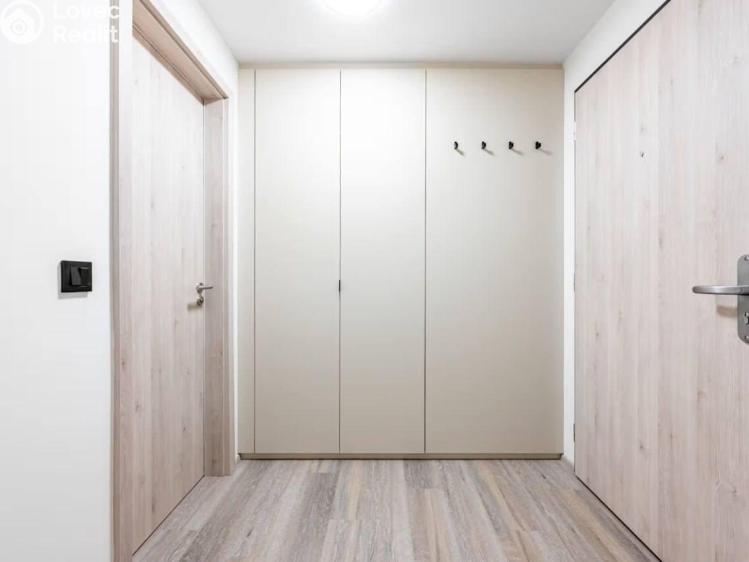 Pronájem bytu 2+KK Praha, Na Zlíchově č. 4