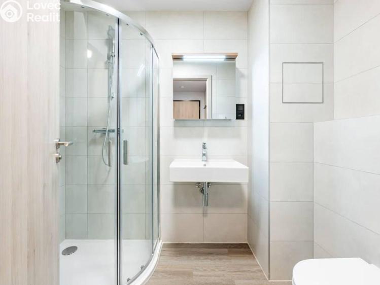 Pronájem bytu 2+KK Praha, Na Zlíchově č. 6