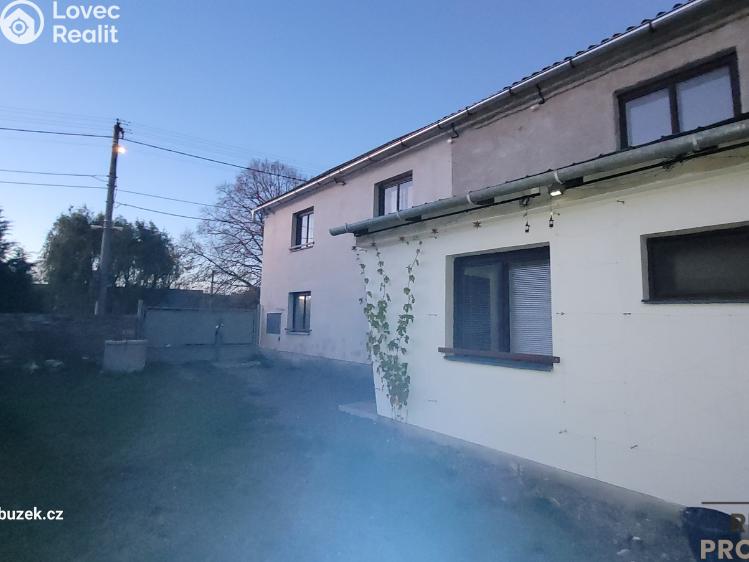 Pronájem rodinného domu Komárov č. 11