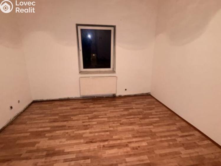 Pronájem bytu 3+1 Děčín, Budapešťská č. 3