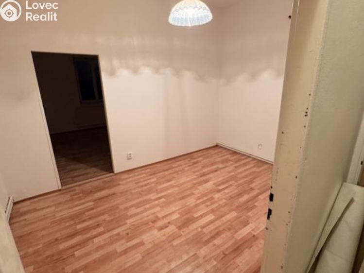 Pronájem bytu 3+1 Děčín, Budapešťská č. 8