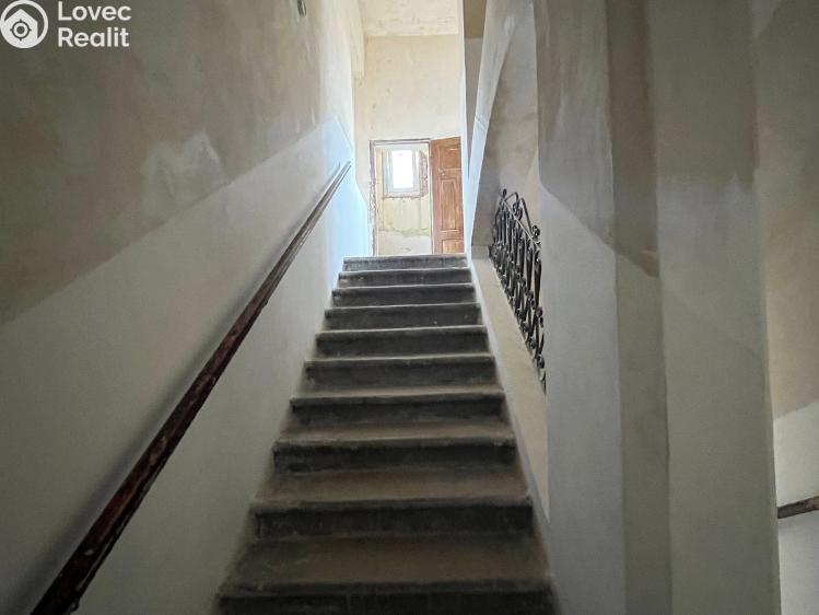 Prodej činžovního domu Dubí, Ruská č. 9