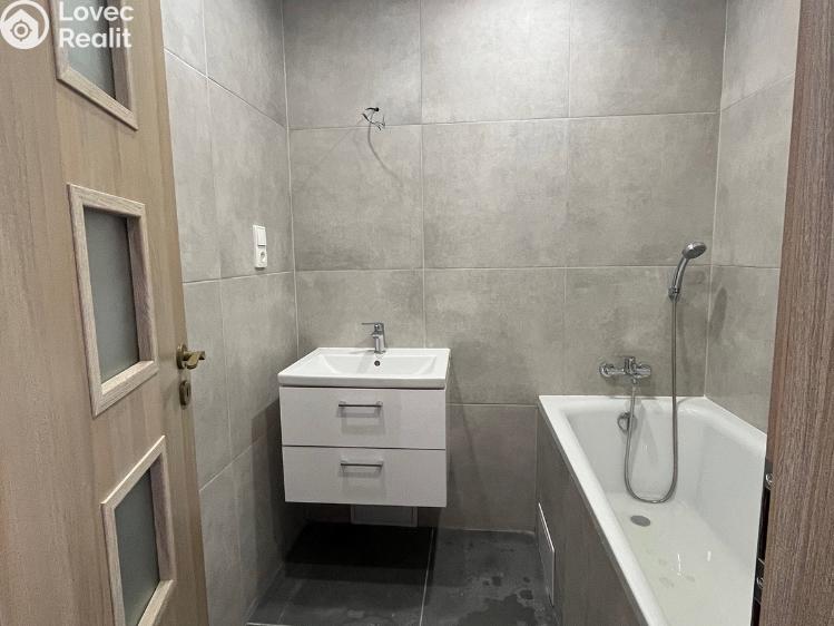 Prodej činžovního domu Dubí, Ruská č. 14