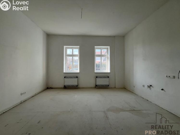 Prodej činžovního domu Dubí, Ruská č. 15