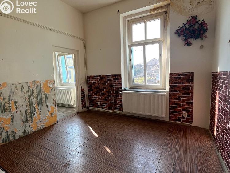 Prodej činžovního domu Dubí, Ruská č. 18