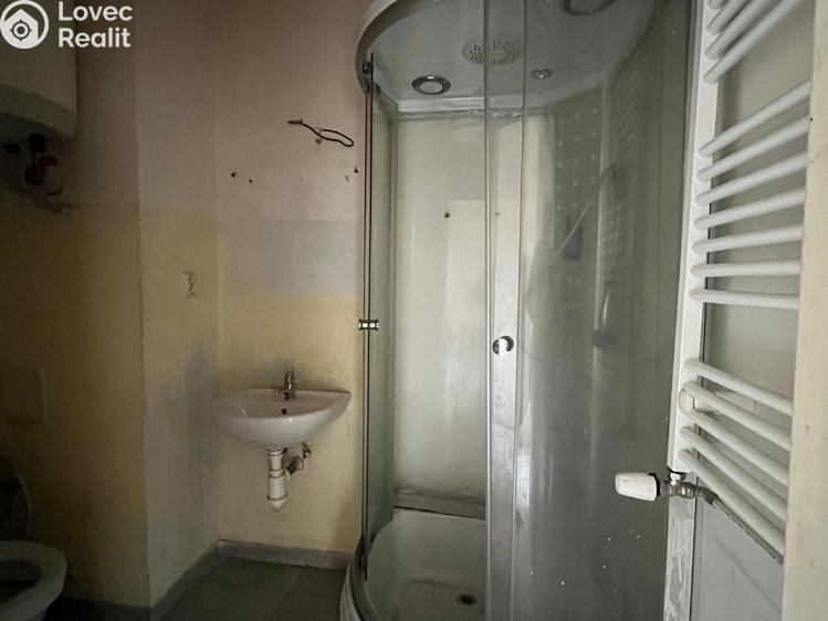 Prodej činžovního domu Dubí, Ruská č. 19