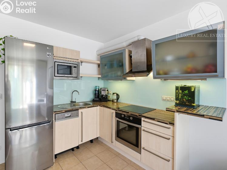 Prodej bytu 2+KK Praha, Univerzitní č. 8