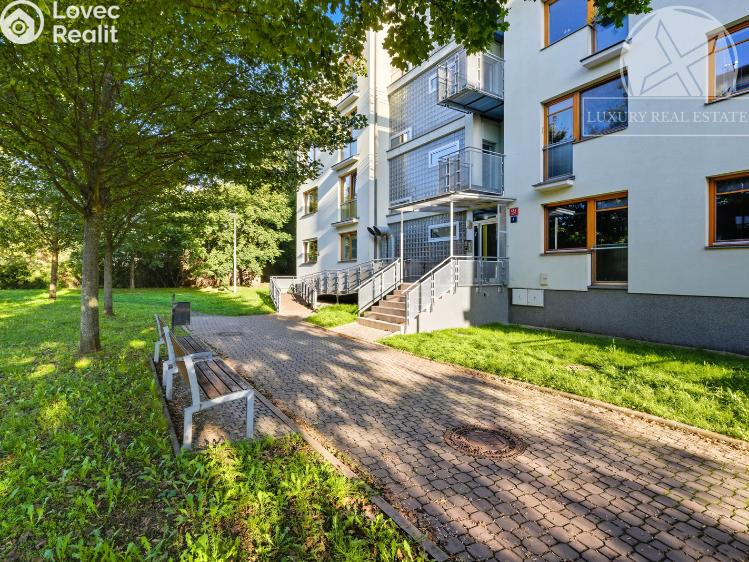 Prodej bytu 2+KK Praha, Univerzitní č. 30