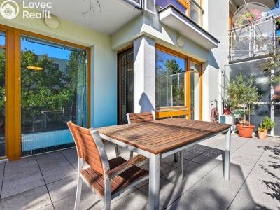 Prodej bytu 2+KK Praha, Univerzitní č. 2