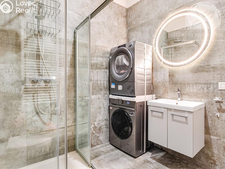 Prodej bytu 3+KK Praha, Kmochova č. 8