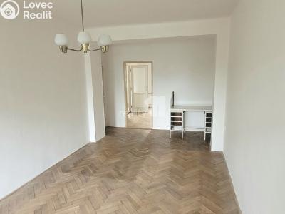 Sale apartment 2+1 Praha 6, Myslivečkova č. 5