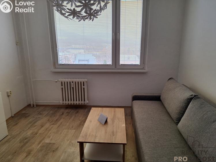 Pronájem bytu 1+KK Děčín, Kamenická č. 2