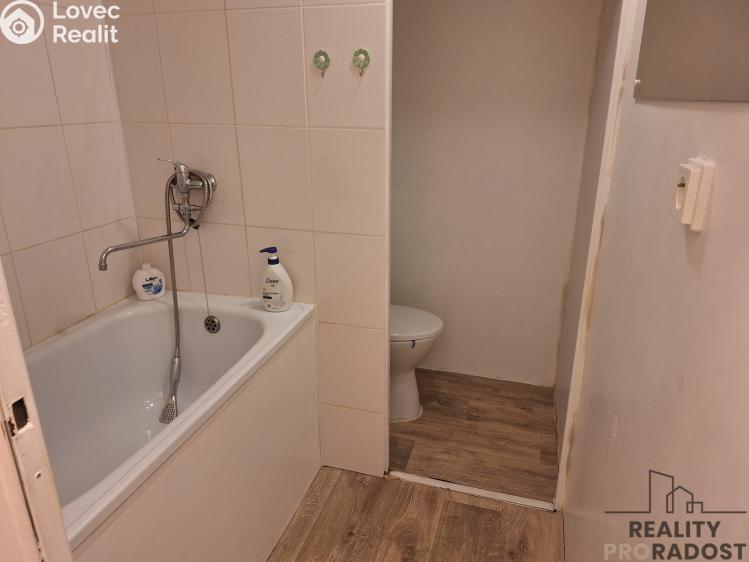 Pronájem bytu 1+KK Děčín, Kamenická č. 3