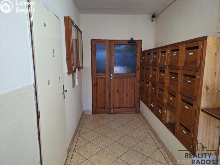 Pronájem bytu 1+KK Děčín, Kamenická č. 7