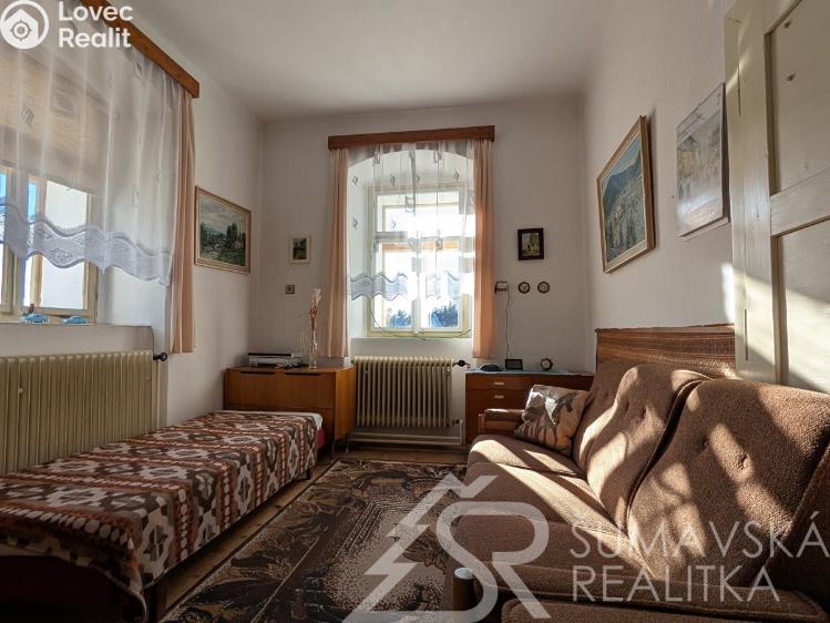 Prodej rodinného domu Kolinec č. 11