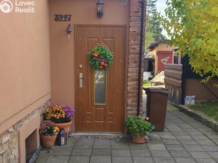 Оренда квартири 3+1 Chomutov, Dobrovského 3227 č. 15