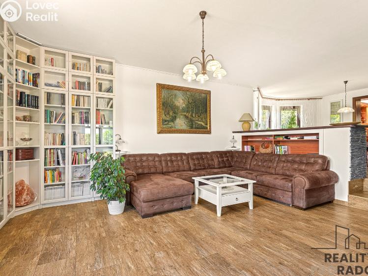 Продаж сімейного будинку Králův Dvůr č. 8