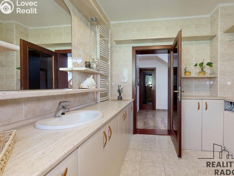 Продаж сімейного будинку Králův Dvůr č. 14