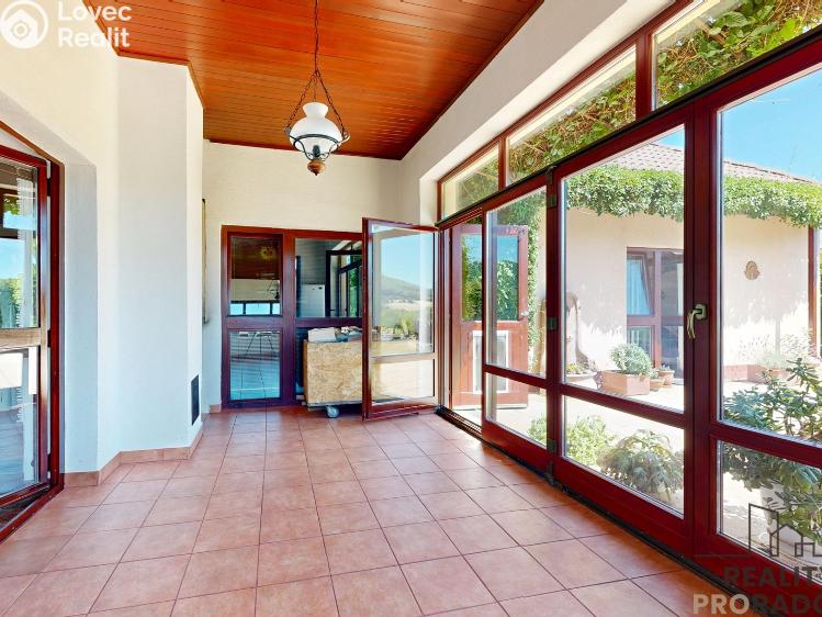 Prodej rodinného domu Králův Dvůr č. 10