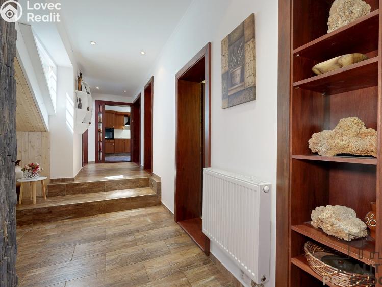 Prodej rodinného domu Králův Dvůr č. 11