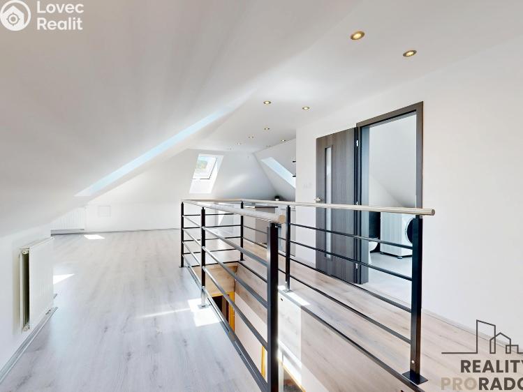 Prodej rodinného domu Králův Dvůr č. 18