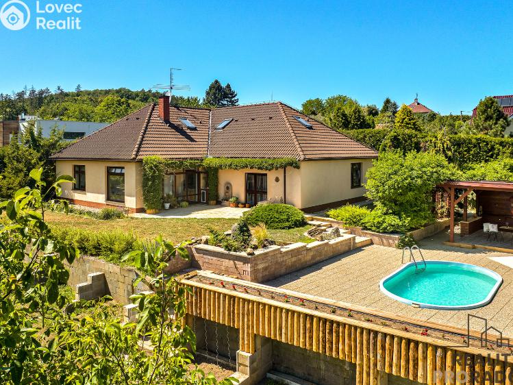 Prodej rodinného domu Králův Dvůr č. 28