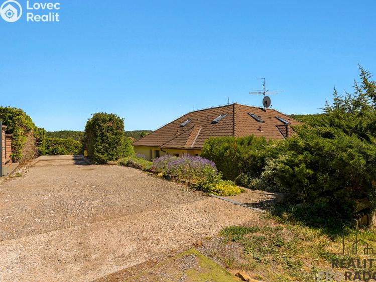 Prodej rodinného domu Králův Dvůr č. 30