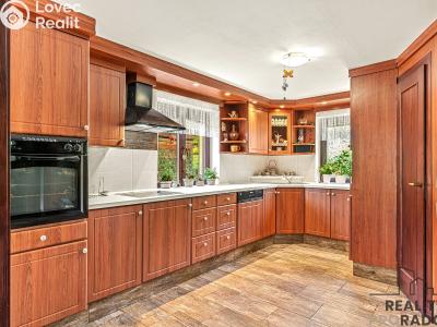 Prodej rodinného domu Králův Dvůr č. 4