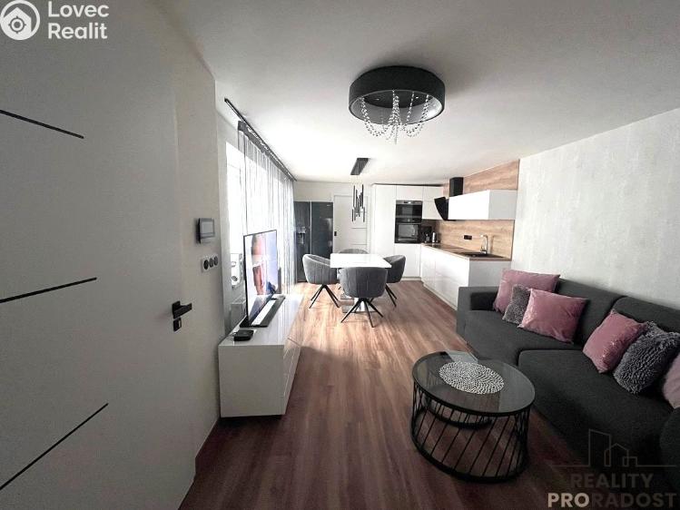 Pronájem rodinného domu Velké Pavlovice, Pod Břehy č. 4