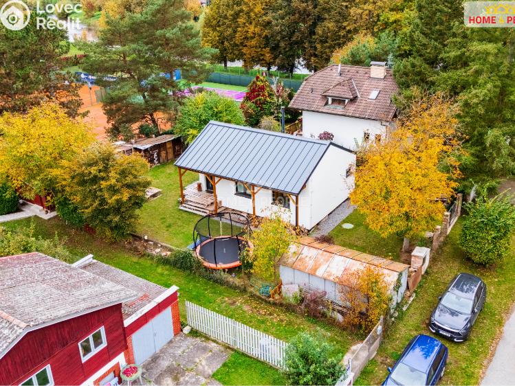 Prodej rodinného domu Káraný, B. Němcové č. 21