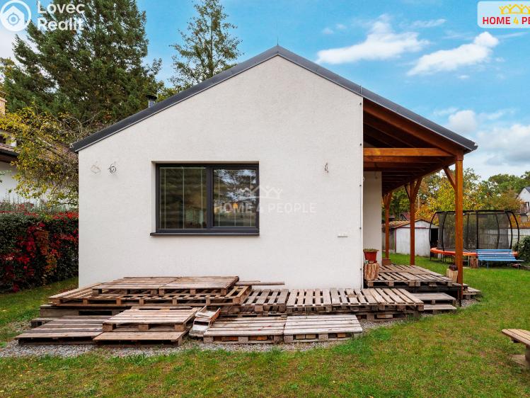 Prodej rodinného domu Káraný, B. Němcové č. 26