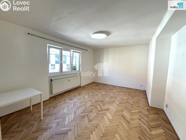 Pronájem bytu 1+1 Praha 3, V Horní Stromce č. 7