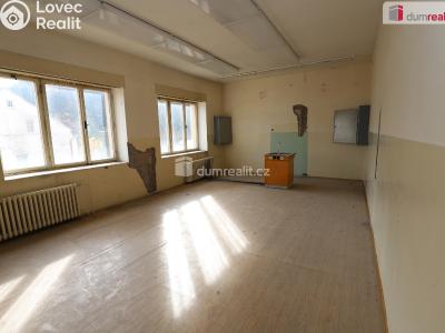 Продаж багатоквартирного будинку Kraslice, Pod nádražím č. 12