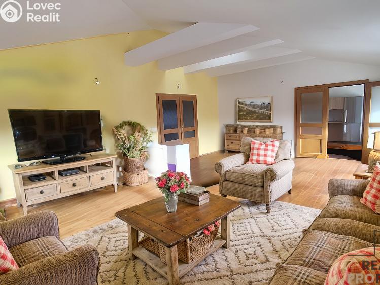 Pronájem bytu 3+1 Velké Meziříčí, Pod Hradbami č. 3