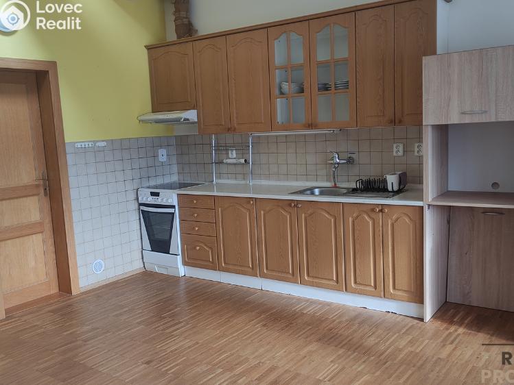 Pronájem bytu 3+1 Velké Meziříčí, Pod Hradbami č. 5